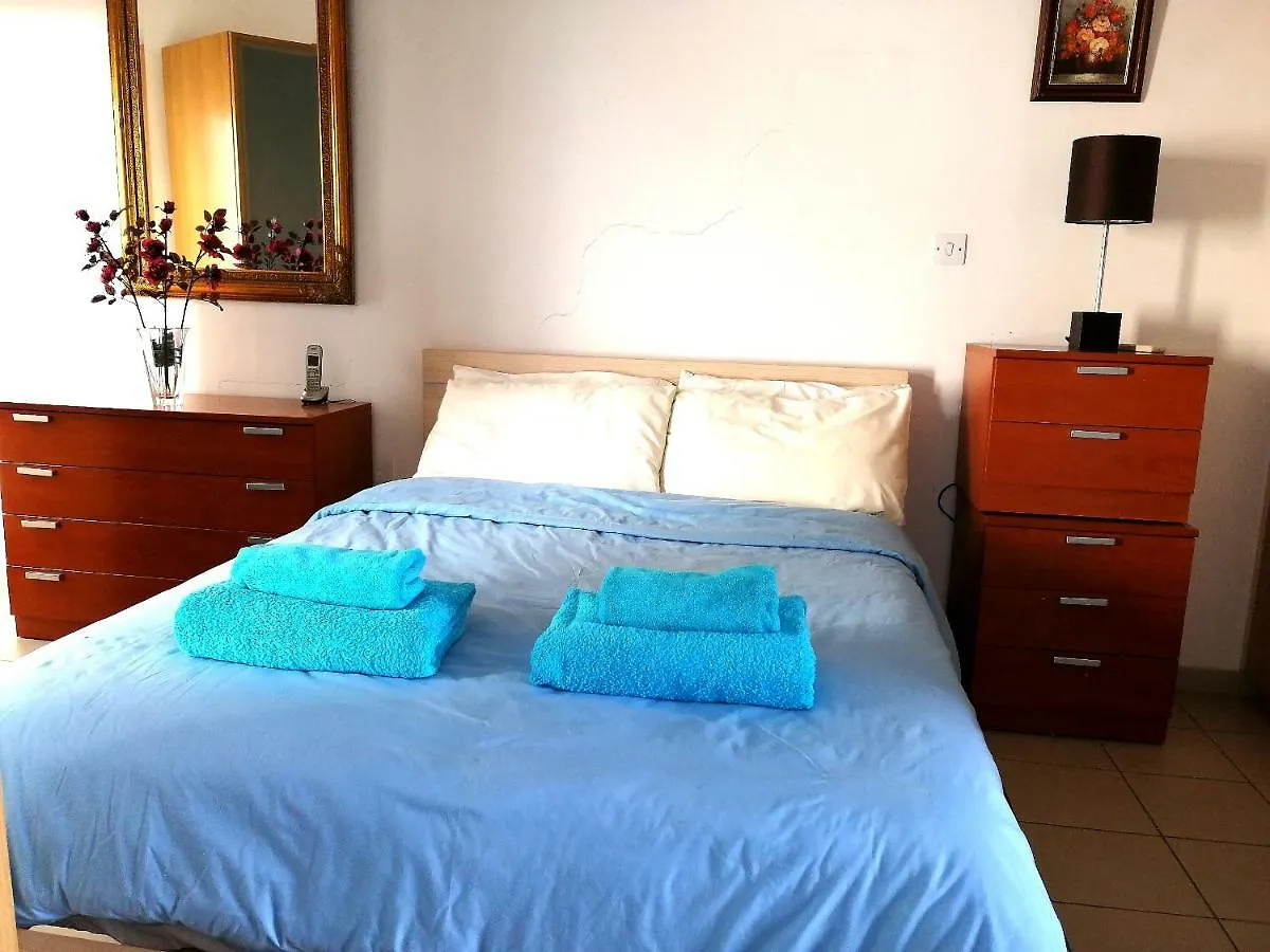 City Flats Apartment Larnaca